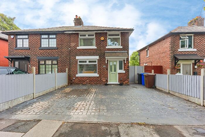 3 Bedroom Semi Detached House For Sale In Smallshaw Lane, Ashton-Under-Lyne, Greater Manchester, OL6