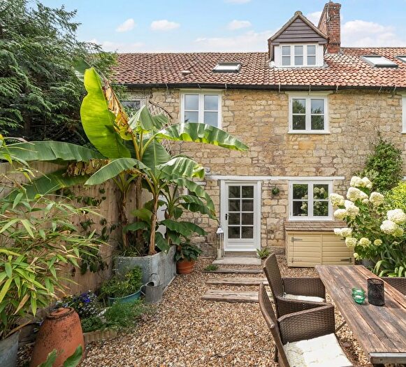 3 Bedroom End Terrace House For Sale In Lovells Cottages, Marnhull, DT10