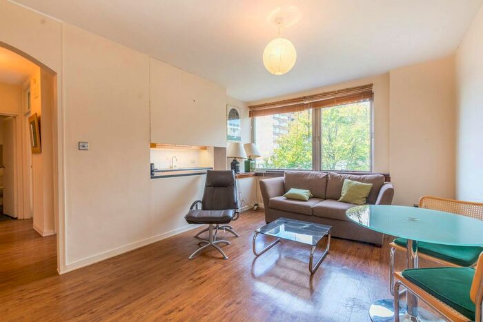 1 Bedroom Flat To Rent In Kendal Street, Hyde Park Estate, London, W2