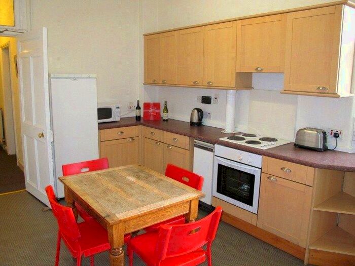 4 Bedroom Apartment To Rent In Warrender Park Terrace, Marchmont, Edinburgh, EH9