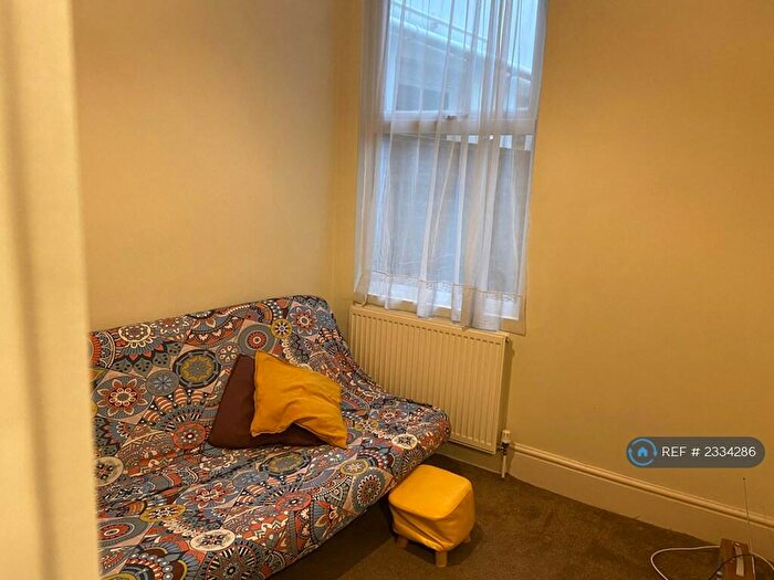 4 Bedroom Terraced House To Rent In Swinnerton Street, Homerton Hackney East London, E9