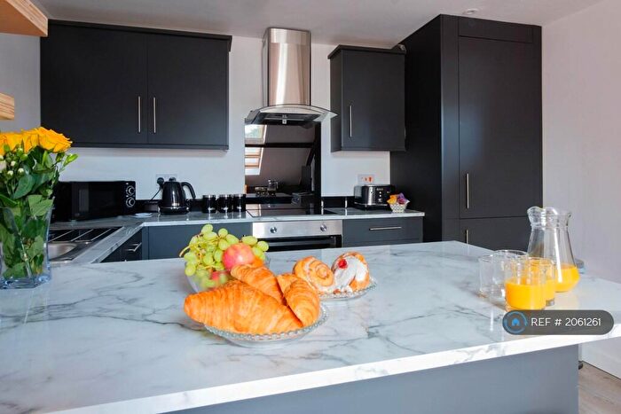 3 Bedroom Flat To Rent In The Maltings Doncaster Road, Doncaster, DN3