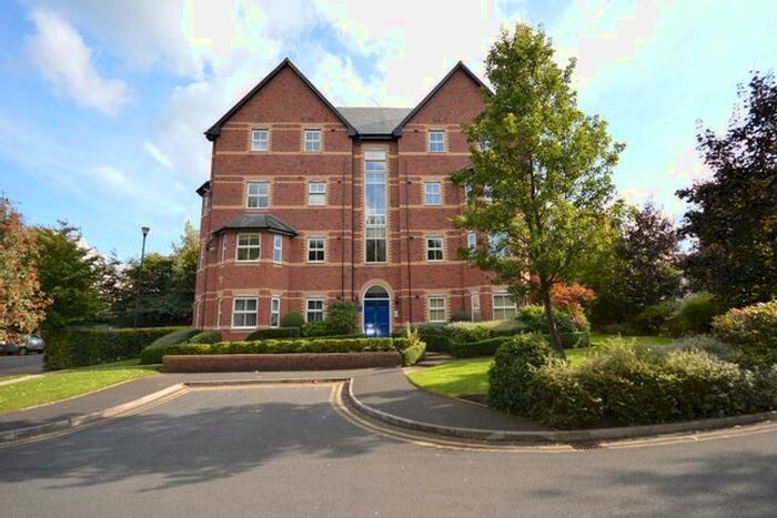 2 Bedroom Flat To Rent In Redgrave House, Denmark Street, Altrincham, WA14