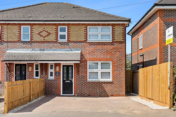 3 Bedroom Semi Detached House To Rent In Ref: Pp - Eastnor Road, South Park, RH2