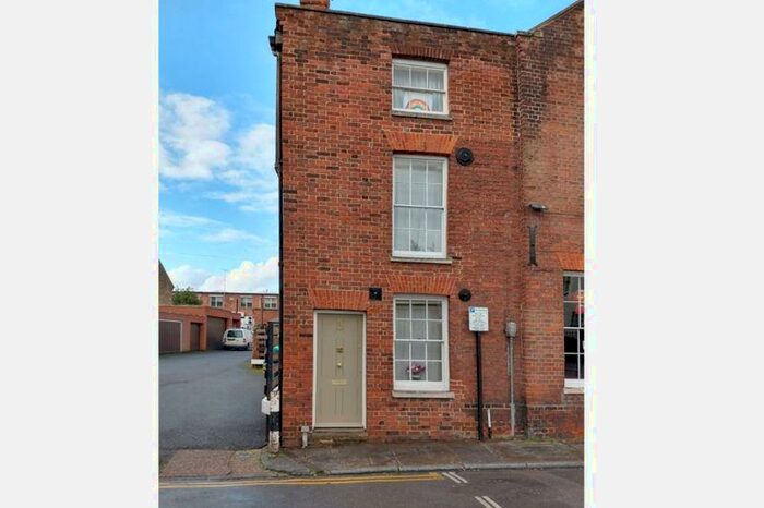 1 Bedroom End Of Terrace House To Rent In Canterbury, CT1