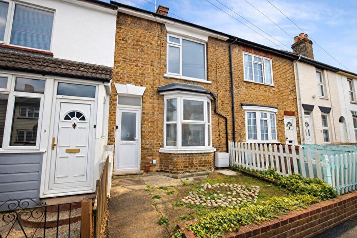 3 Bedroom Terraced House For Sale In Trafalgar Street, Gillingham, ME7