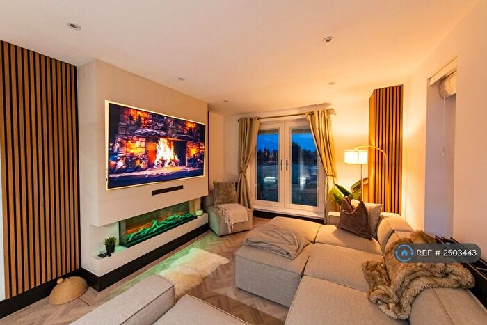 2 Bedroom Flat To Rent In Leybourne Chase, West Malling, Leybourne, ME19