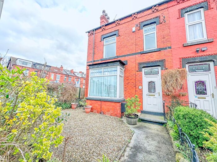 5 Bedroom Terraced House To Rent In Marshall Terrace, Leeds, LS15