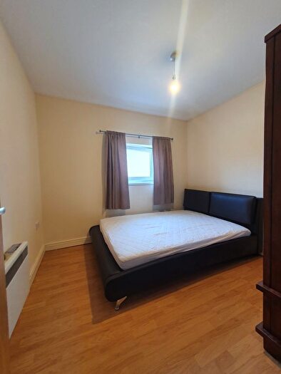2 Bedroom Flat To Rent In Clifton Street, Adamsdown, Cardiff, CF24