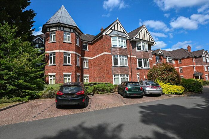2 Bedroom Apartment For Sale In Wake Green Road, Moseley, Birmingham, B13