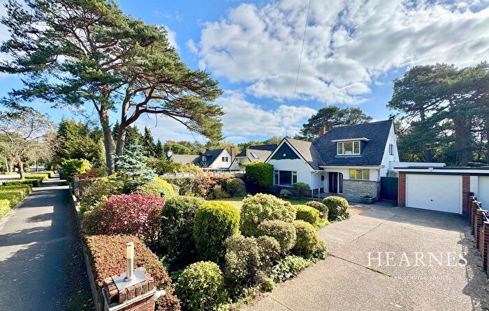 4 Bedroom Detached House For Sale In East Avenue, Talbot Woods, Bournemouth, BH3