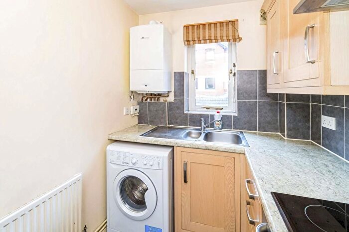 1 Bedroom Flat To Rent In Park Street, Shirley, Southampton, SO16