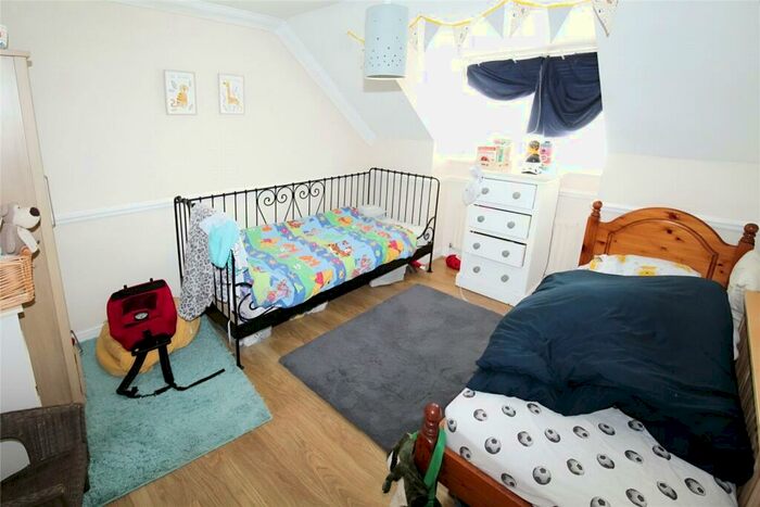 3 Bedroom Terraced House For Sale In Laurel Close, Southampton, Hampshire, SO19