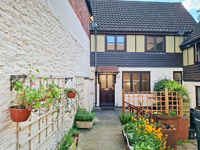 2 Bedroom Cottage For Sale In The Waterloo, Cirencester, GL7
