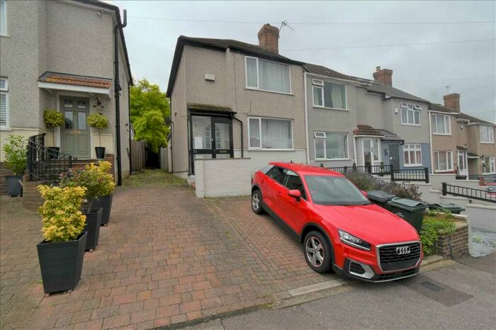 3 Bedroom House To Rent In Swaisland Road, Dartford, DA1