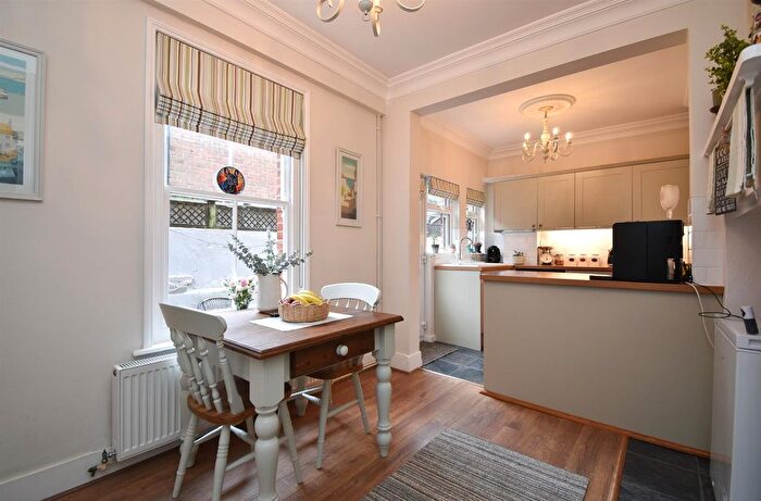 3 Bedroom End Terrace House For Sale In Edmund Road, Hastings, TN35