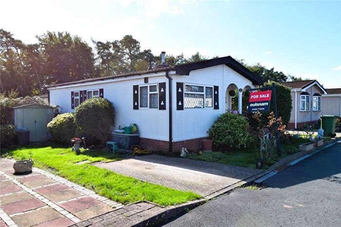 2 Bedroom Park Home For Sale In Doverdale Park Homes, Hampton Lovett, Droitwich, Doverdale Park Homes, WR9