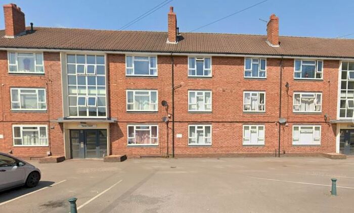 2 Bedroom Flat To Rent In Lichfield Street, Tamworth, B79
