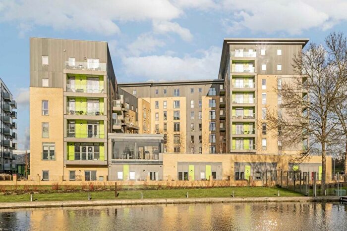 1 Bedroom Flat To Rent In Lakeside Drive, London, NW10