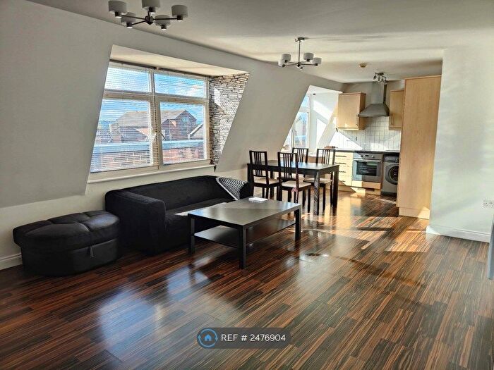 2 Bedroom Flat To Rent In Victoria Place, Bristol, BS5