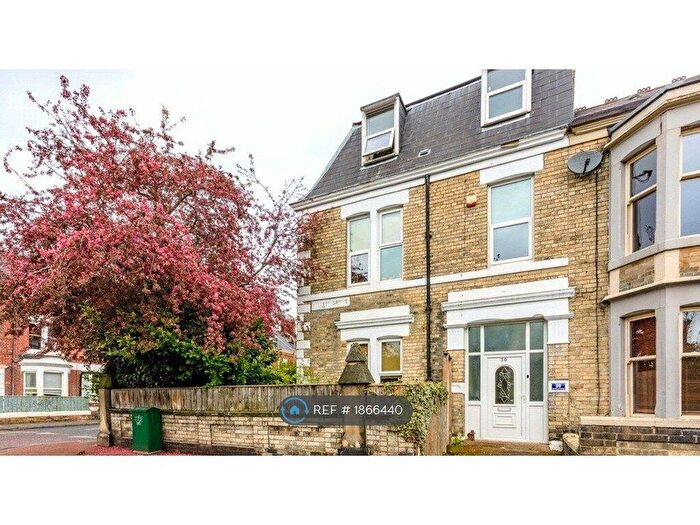4 Bedroom End Of Terrace House To Rent In Heaton Grove, Newcastle Upon Tyne, NE6