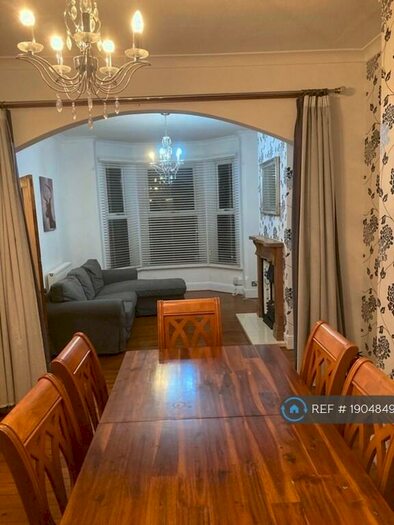 2 Bedroom Terraced House To Rent In Broomfield Road, Coventry, CV5