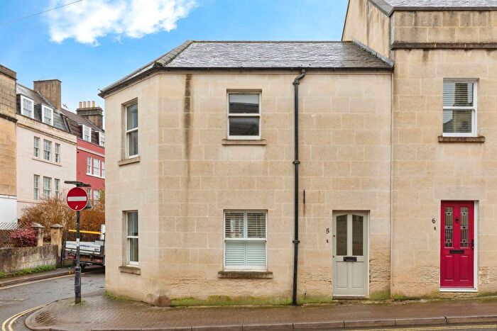 2 Bedroom End Terrace House For Sale In St. Saviours Road, Bath, BA1