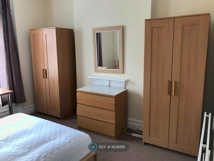 2 Bedroom Flat To Rent In Alma Road, Bournemouth, BH9