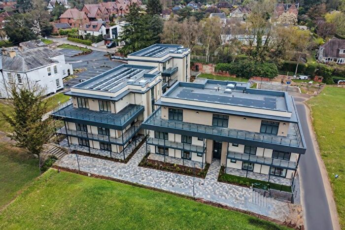 2 Bedroom Flat For Sale In Baxter Green, Bramcote, Nottingham, NG9