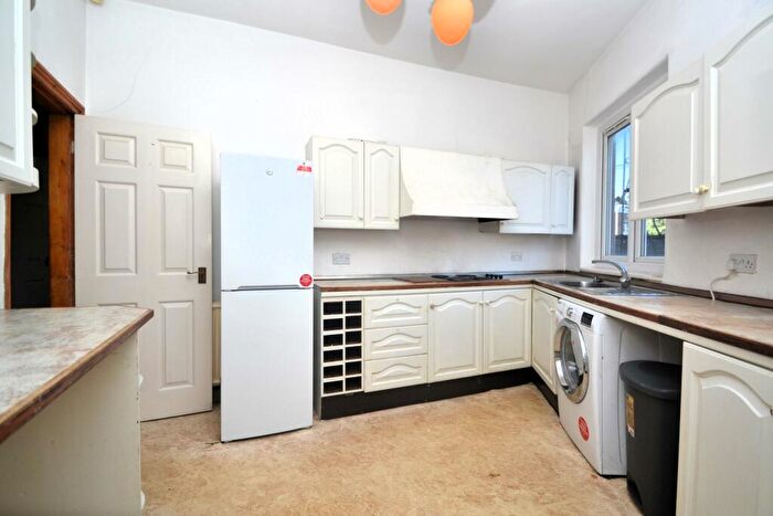 1 Bedroom Flat To Rent In Brantford Street, Chapel Allerton, Leeds, LS7
