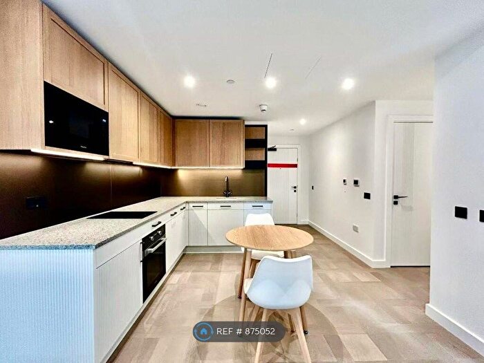 1 Bedroom Flat To Rent In Merino Gardens, London, E1W