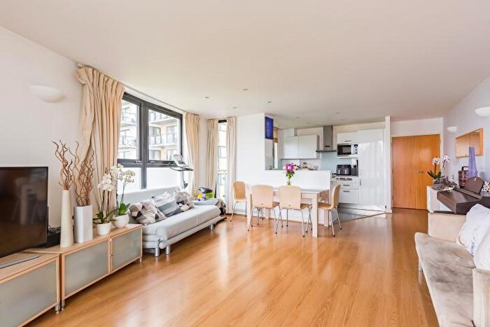 2 Bedroom Flat For Sale In Ocean Wharf, Westferry Road, London, E14
