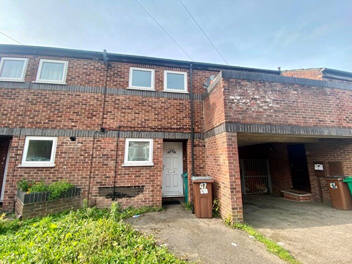 2 Bedroom House To Rent In Russell Road, Forest Fields, NG7