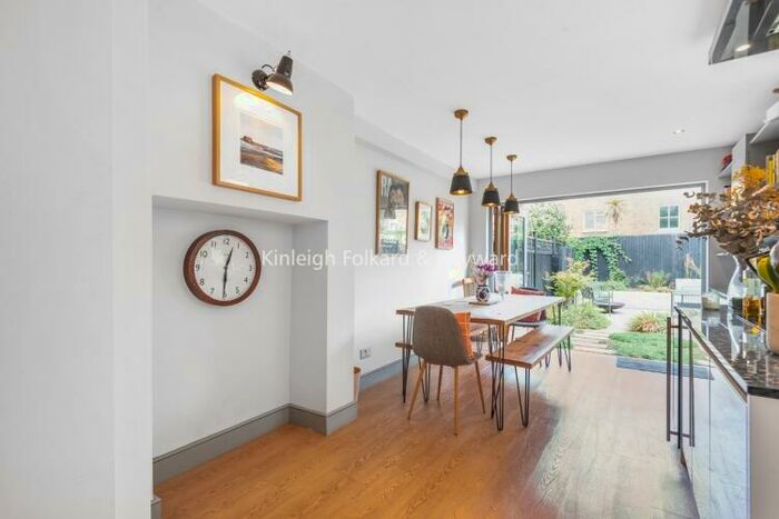 5 Bedroom House To Rent In Matham Grove London, SE22