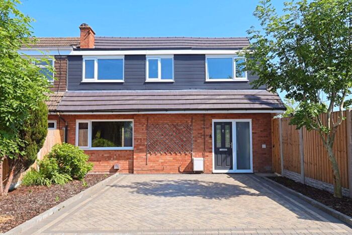 5 Bedroom Semi-Detached House For Sale In Saxon Way, Blacon, Chester, CH1