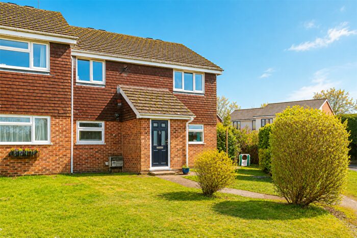 2 Bedroom Apartment For Sale In Emmer Green Court, Caversham, Reading, RG4