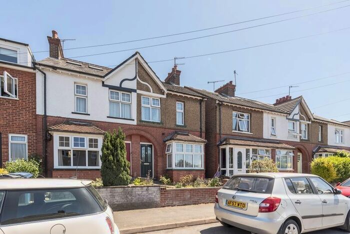 3 Bedroom Terraced House To Rent In Brockhurst Road, Chesham, HP5