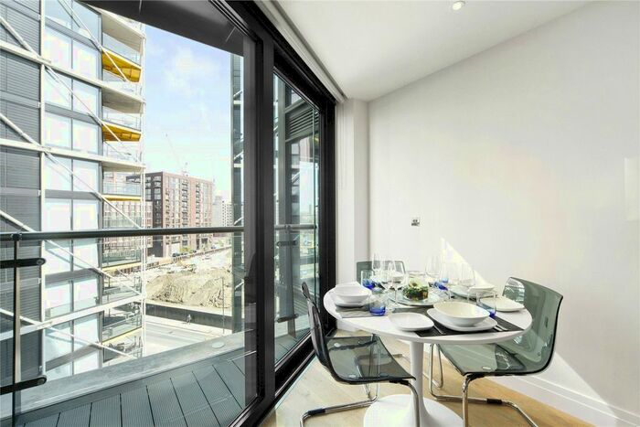 2 Bedroom Flat To Rent In Riverlight Quay, London, SW11