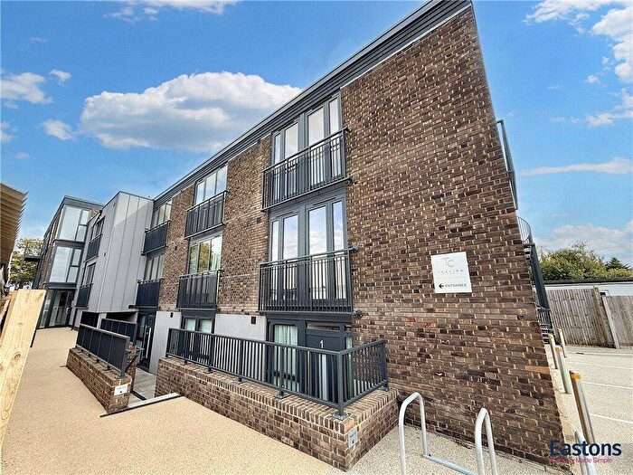 1 Bedroom Retirement Property For Sale In Tealing Drive, Epsom, Surrey, KT19