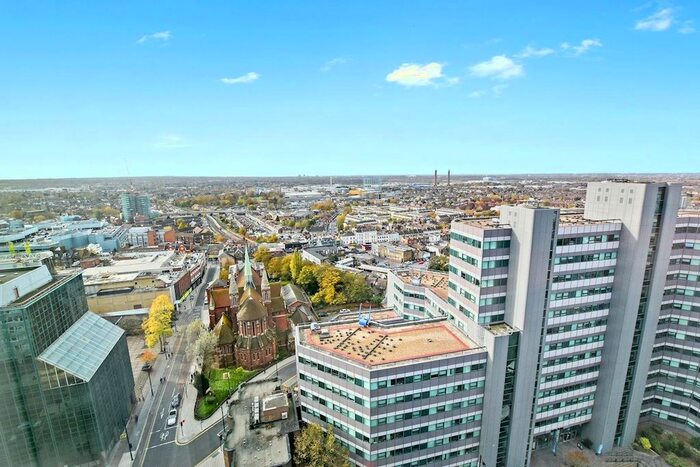 1 Bedroom Flat To Rent In Pinnacle Apartments, Saffron Central Square, Croydon, Wellesley Road, CR0
