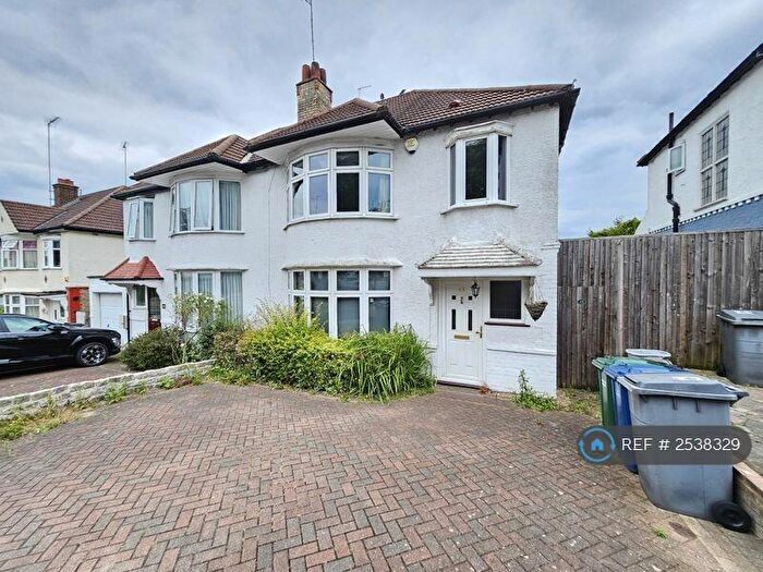 4 Bedroom Semi-Detached House To Rent In Netherlands Road, New Barnet, Barnet, EN5