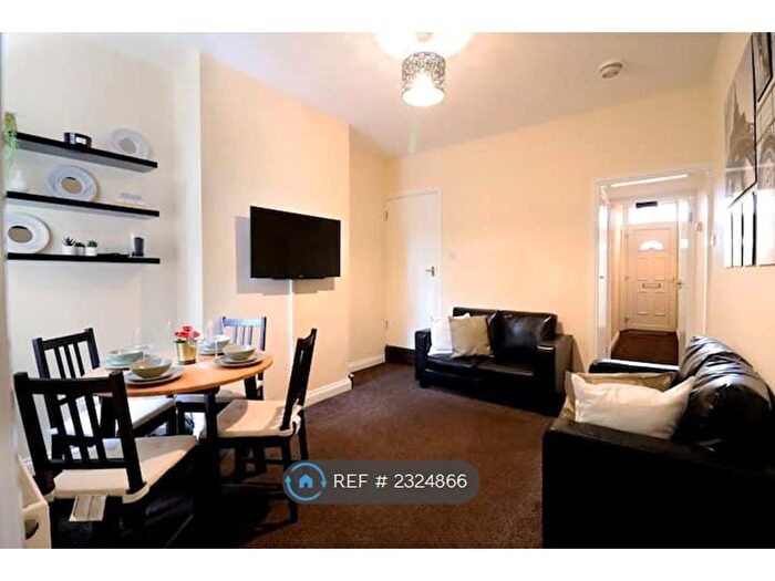 4 Bedroom Terraced House To Rent In Tyrrell Street, Leicester, LE3