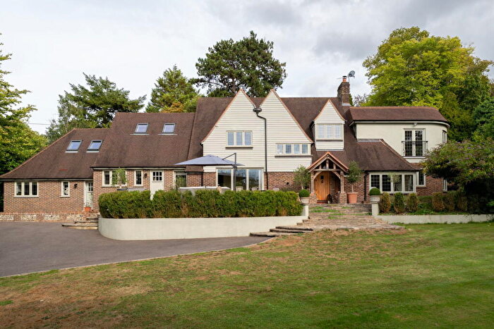 5 Bedroom Detached House For Sale In Hazelwood Lane, Chipstead, CR5