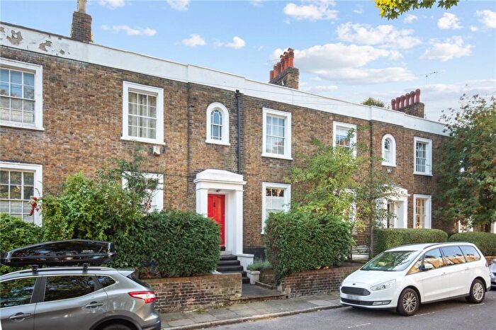 3 Bedroom Terraced House To Rent In Bingham Street, London, N1