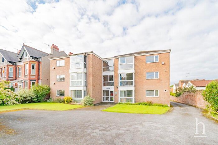 2 Bedroom Apartment To Rent In Caldy Road, West Kirby, CH48