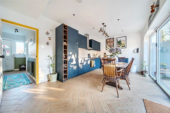 3 Bedroom Terraced House For Sale In Leverholme Gardens, London, SE9