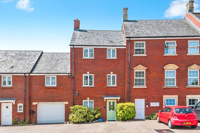 3 Bedroom Property For Sale In Dolina Road, Swindon, SN25