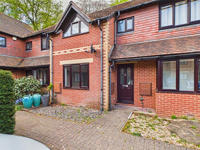2 Bedroom Terraced House For Sale In Laneswood, Mortimer, Reading, Berkshire, RG7