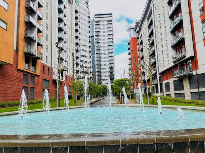 2 Bedroom Flat For Sale In Cypress Place, M4