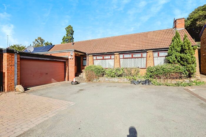 3 Bedroom Bungalow For Sale In Brook Lane, Northampton, Northamptonshire, NN5